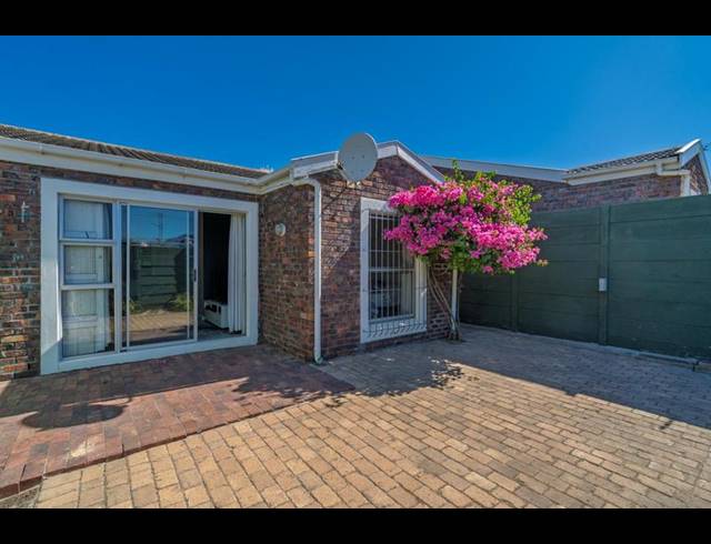 2 BEDROOM HOUSE FOR SALE IN DIEP RIVER